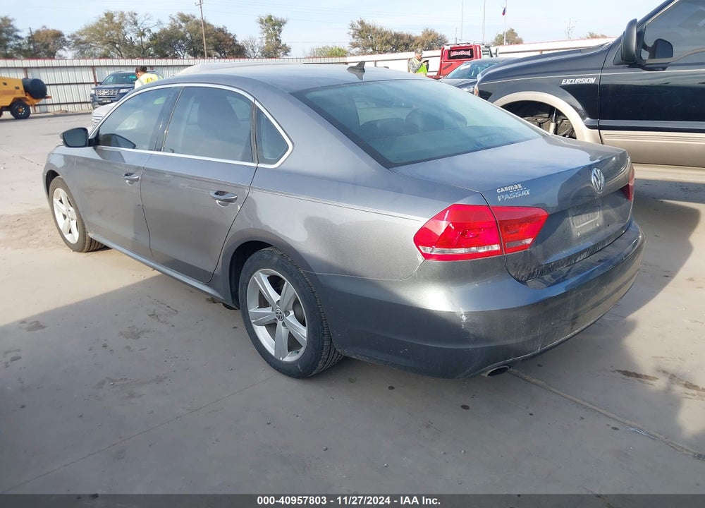 2015 VOLKSWAGEN PASSAT 1.8T SE VIN: 1VWBS7A37FC064500