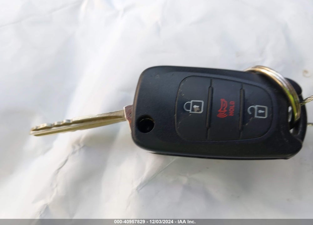 2013 KIA SOUL VIN: KNDJT2A68D7752195