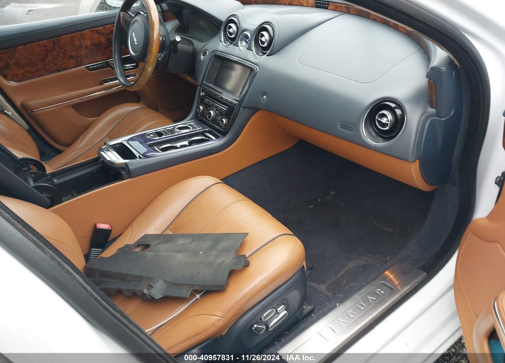 2013 JAGUAR XJ XJL PORTFOLIO VIN: SAJWJ2GD7D8V47707