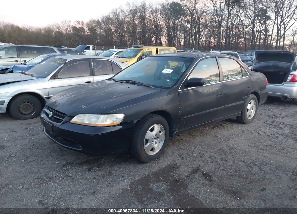 1998 HONDA ACCORD LX V6 VIN: 1HGCG1642WA038648