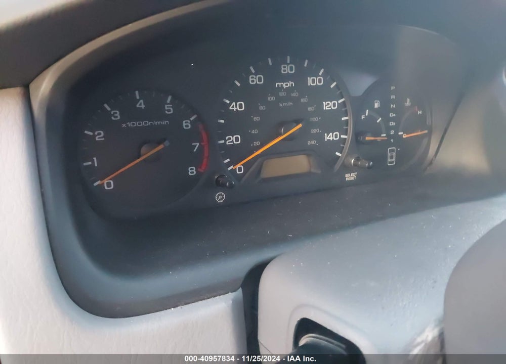 1998 HONDA ACCORD LX V6 VIN: 1HGCG1642WA038648