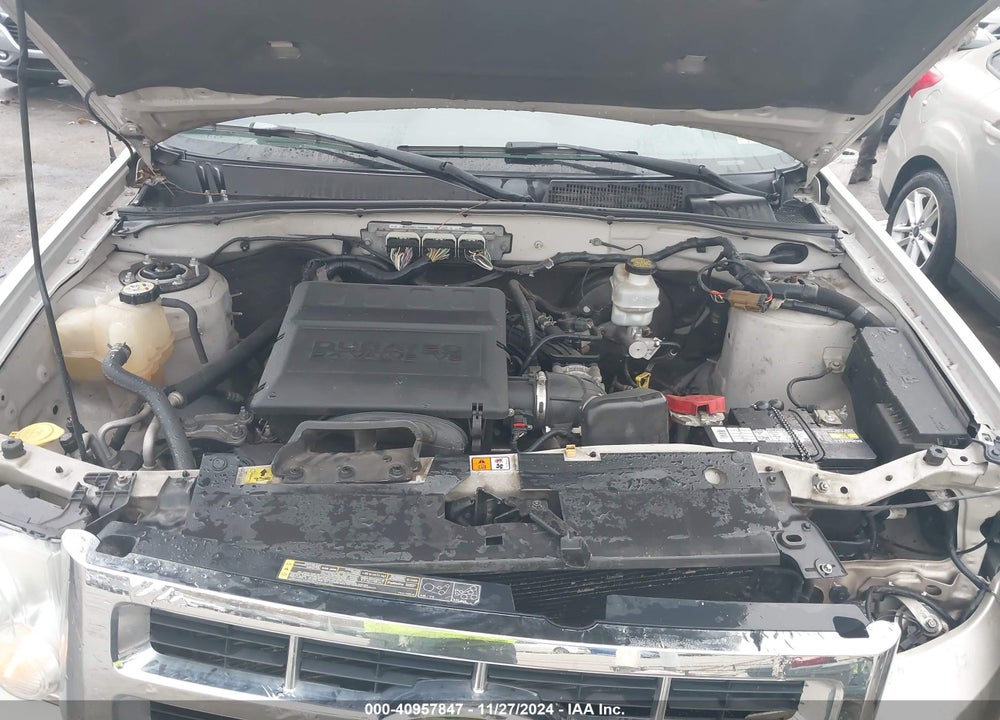 2010 FORD ESCAPE XLT VIN: 1FMCU0DG2AKA36086