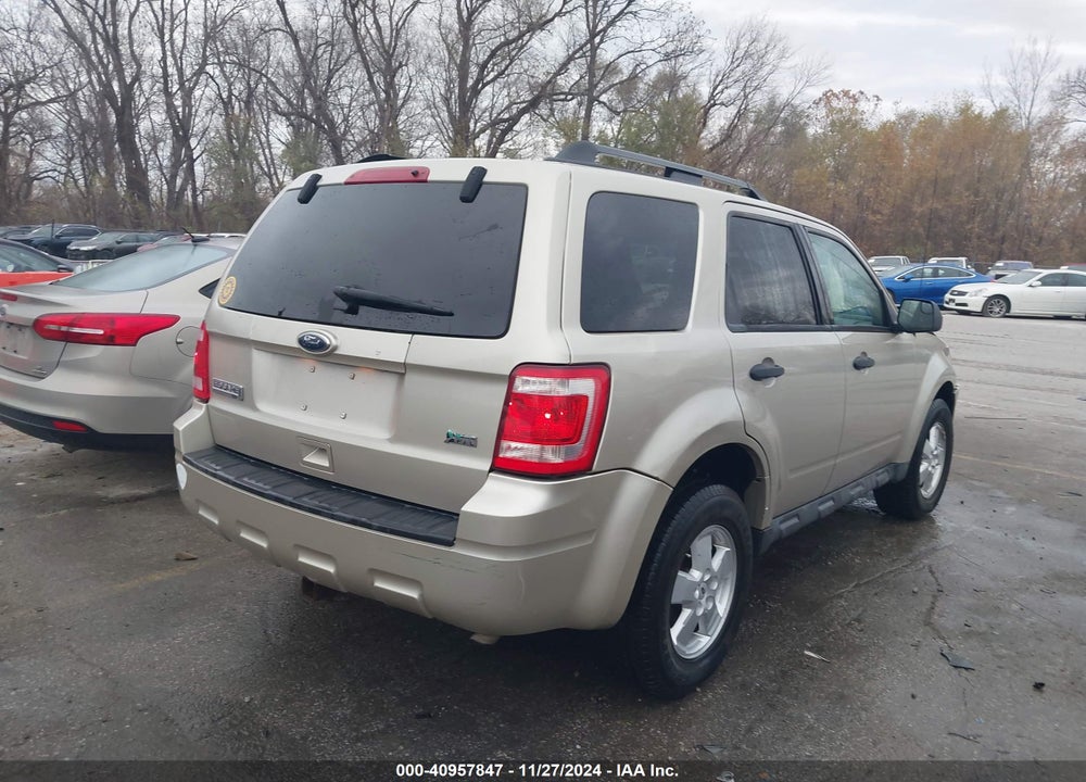 2010 FORD ESCAPE XLT VIN: 1FMCU0DG2AKA36086