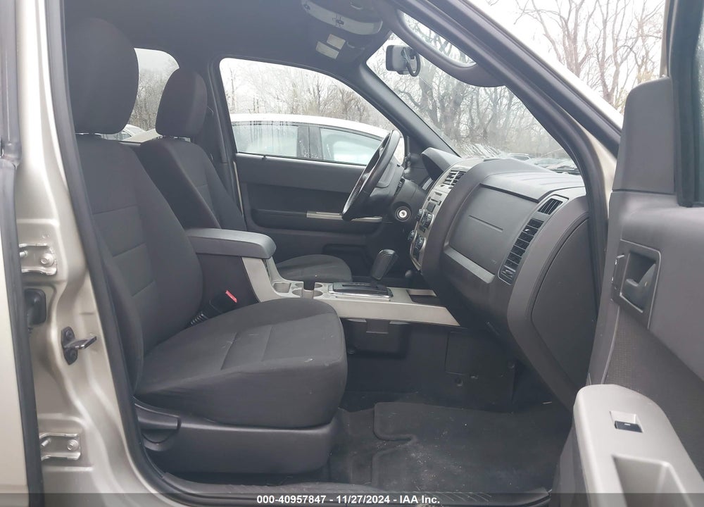 2010 FORD ESCAPE XLT VIN: 1FMCU0DG2AKA36086