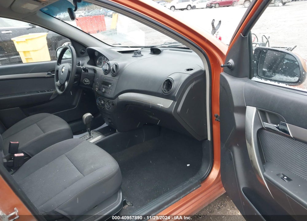 2008 CHEVROLET AVEO LS VIN: KL1TD56678B077093