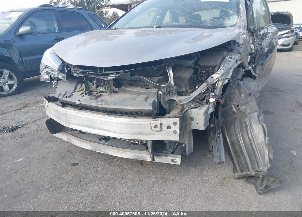 2018 TOYOTA C-HR XLE VIN: NMTKHMBX6JR062888