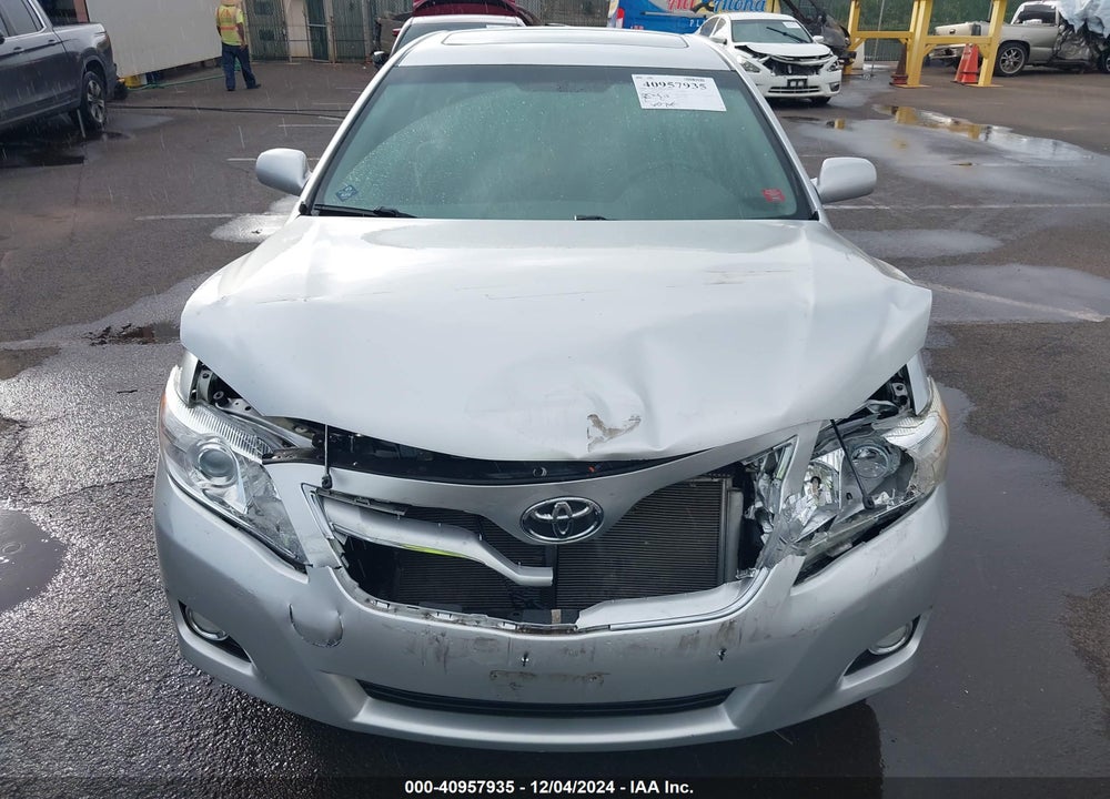 2011 TOYOTA CAMRY XLE VIN: 4T1BF3EK0BU628795