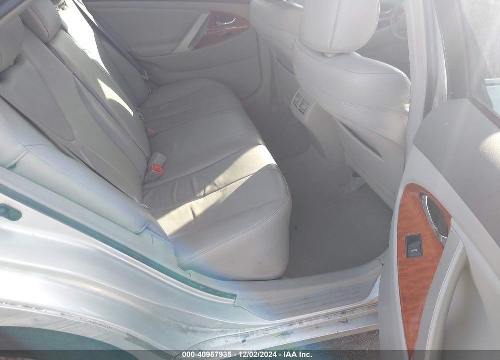2011 TOYOTA CAMRY XLE VIN: 4T1BF3EK0BU628795