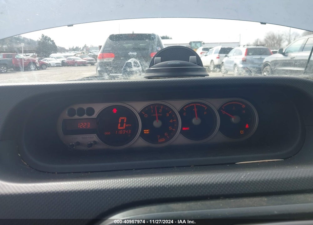2010 SCION XB VIN: JTLZE4FE5A1104048
