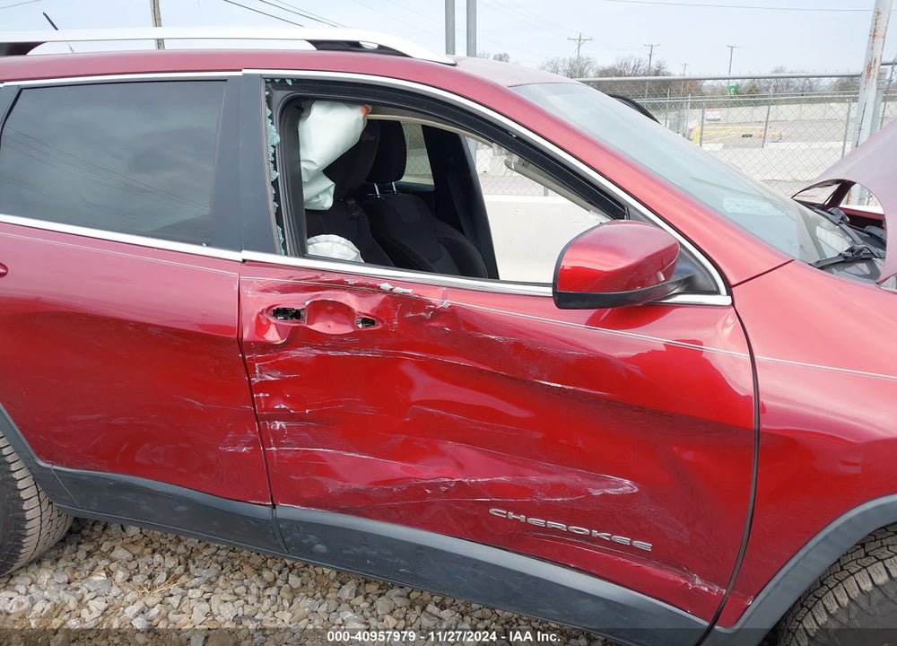 2015 JEEP CHEROKEE LATITUDE VIN: 1C4PJMCB2FW645769