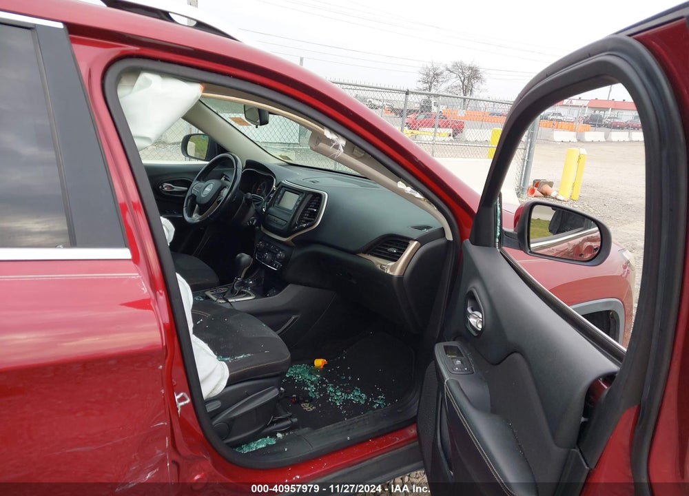 2015 JEEP CHEROKEE LATITUDE VIN: 1C4PJMCB2FW645769