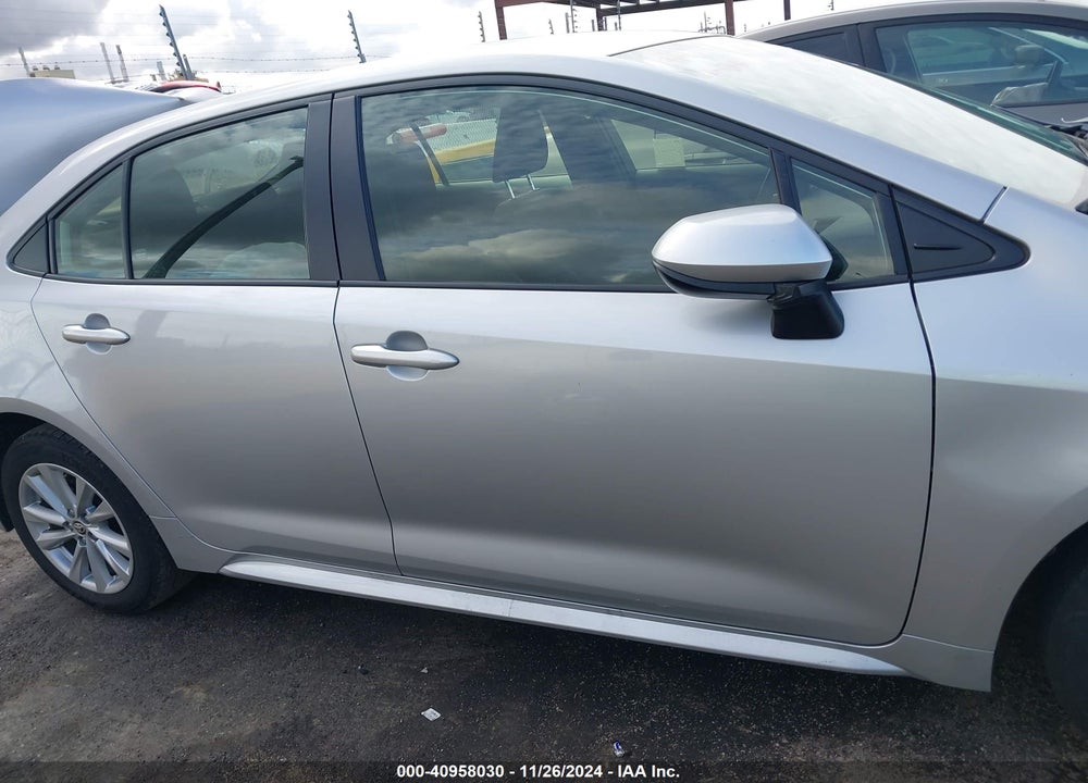2024 TOYOTA COROLLA HYBRID LE VIN: JTDBCMFE8RJ019655