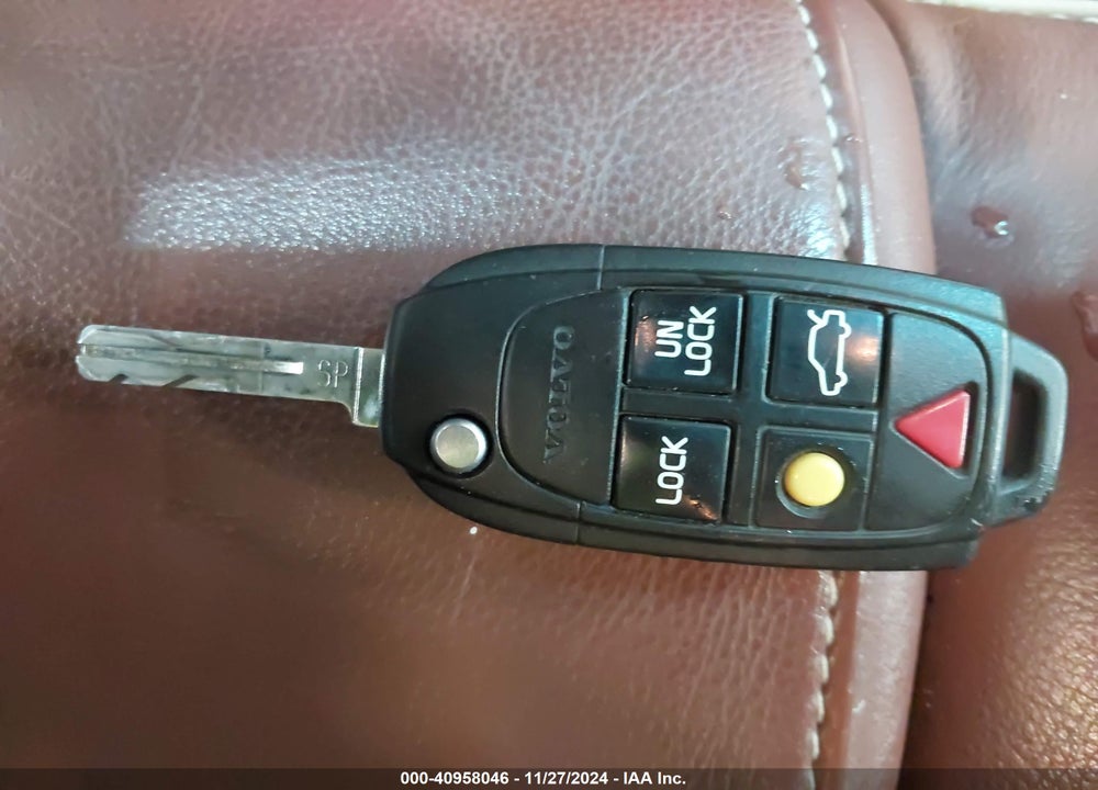 2014 VOLVO XC90 3.2 VIN: YV4952CZ9E1684429