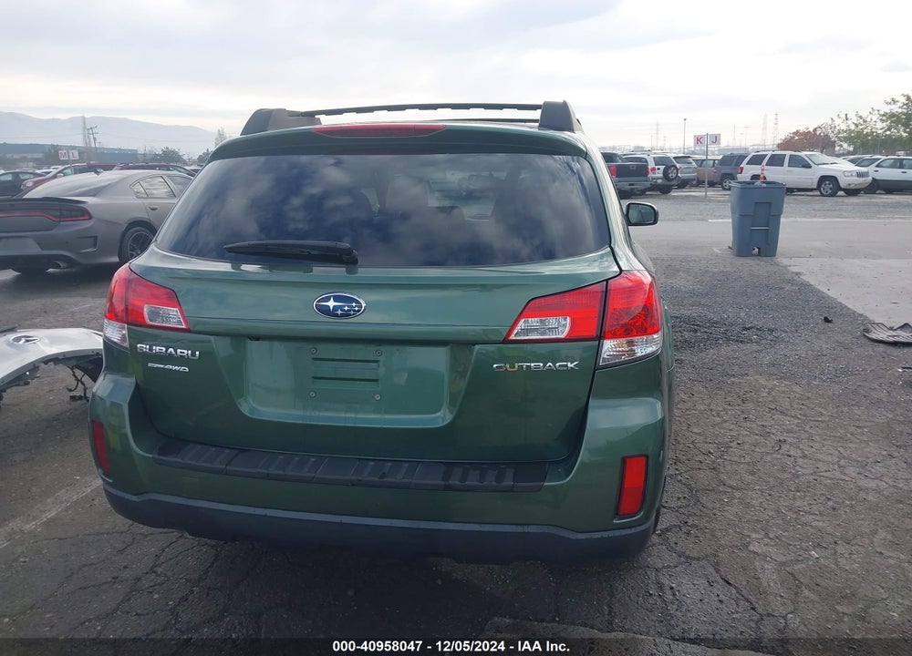 2010 SUBARU OUTBACK 2.5I LIMITED VIN: 4S4BRCLCXA3313381