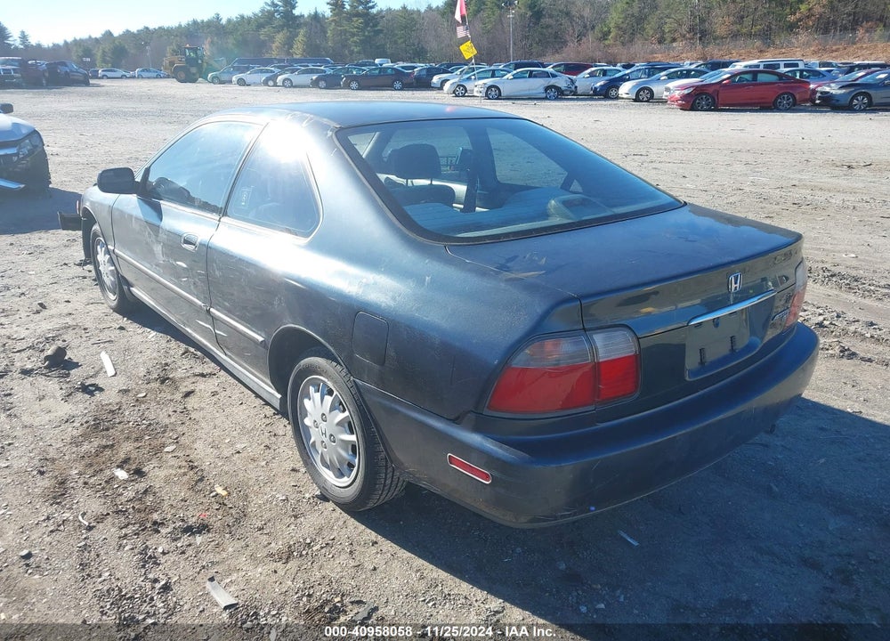 1997 HONDA ACCORD LX VIN: 1HGCD7231VA017989