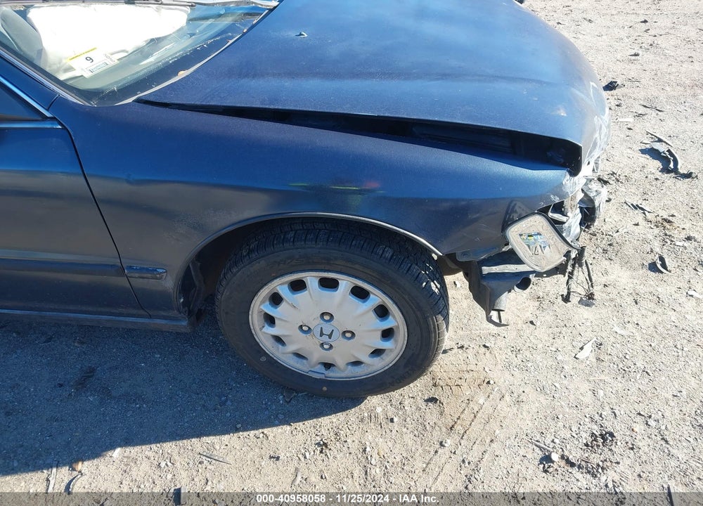 1997 HONDA ACCORD LX VIN: 1HGCD7231VA017989