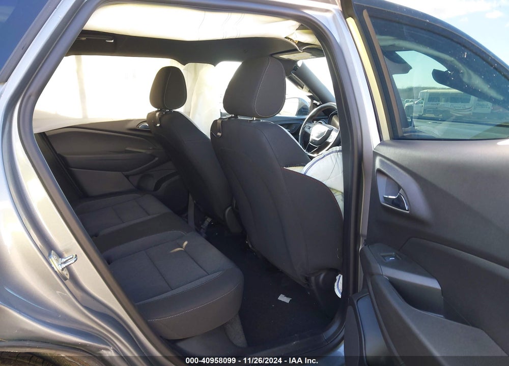2024 CHEVROLET TRAX FWD 1RS VIN: KL77LGE22RC057365