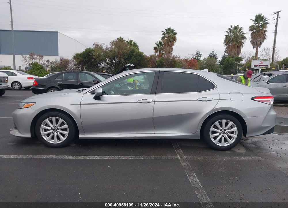 2020 TOYOTA CAMRY LE VIN: 4T1C11AK9LU934070