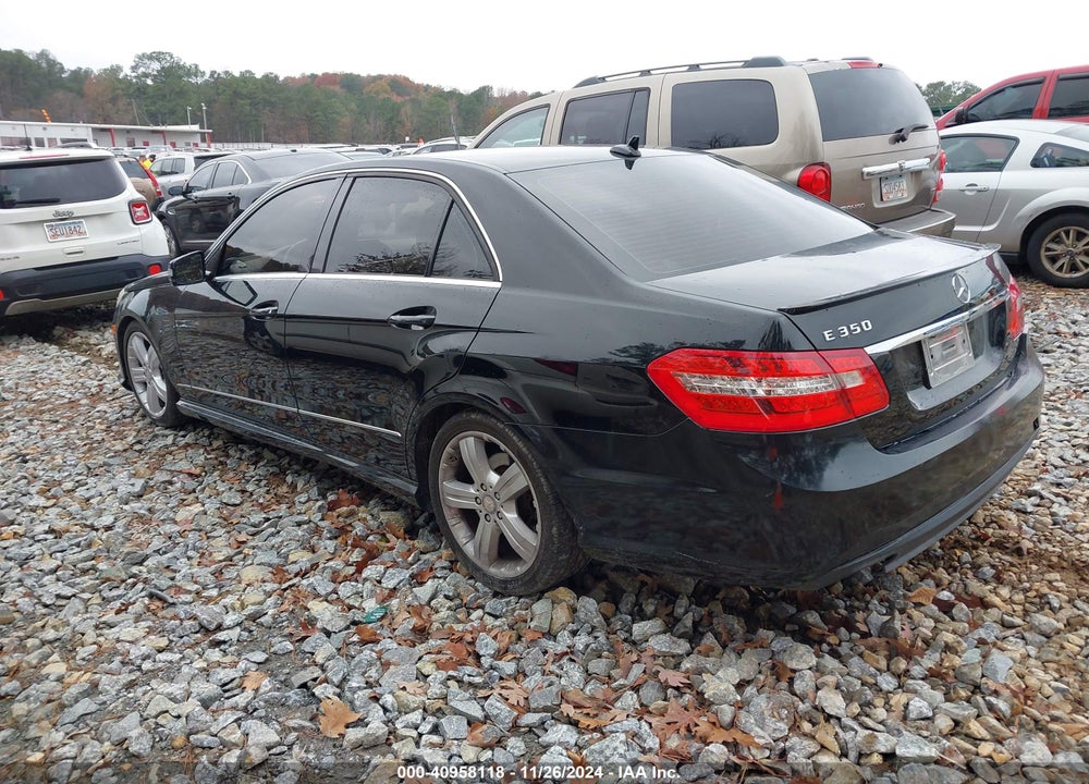 2011 MERCEDES-BENZ E 350 VIN: WDDHF5GB2BA410565