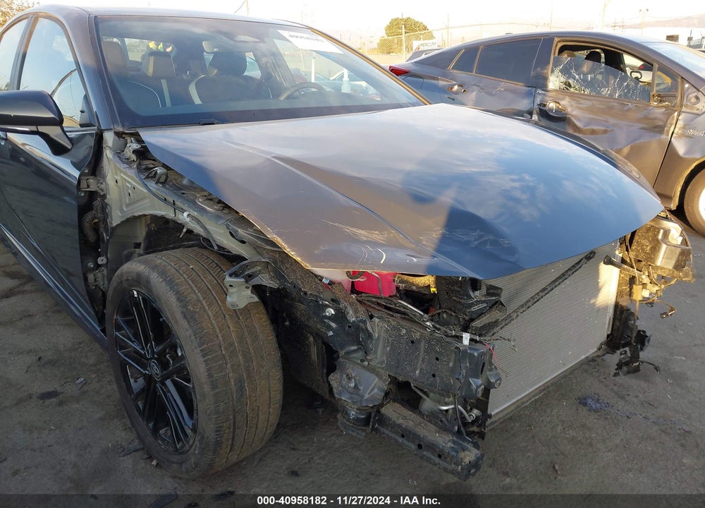 2025 TOYOTA CAMRY SE VIN: 4T1DAACK9SU520593