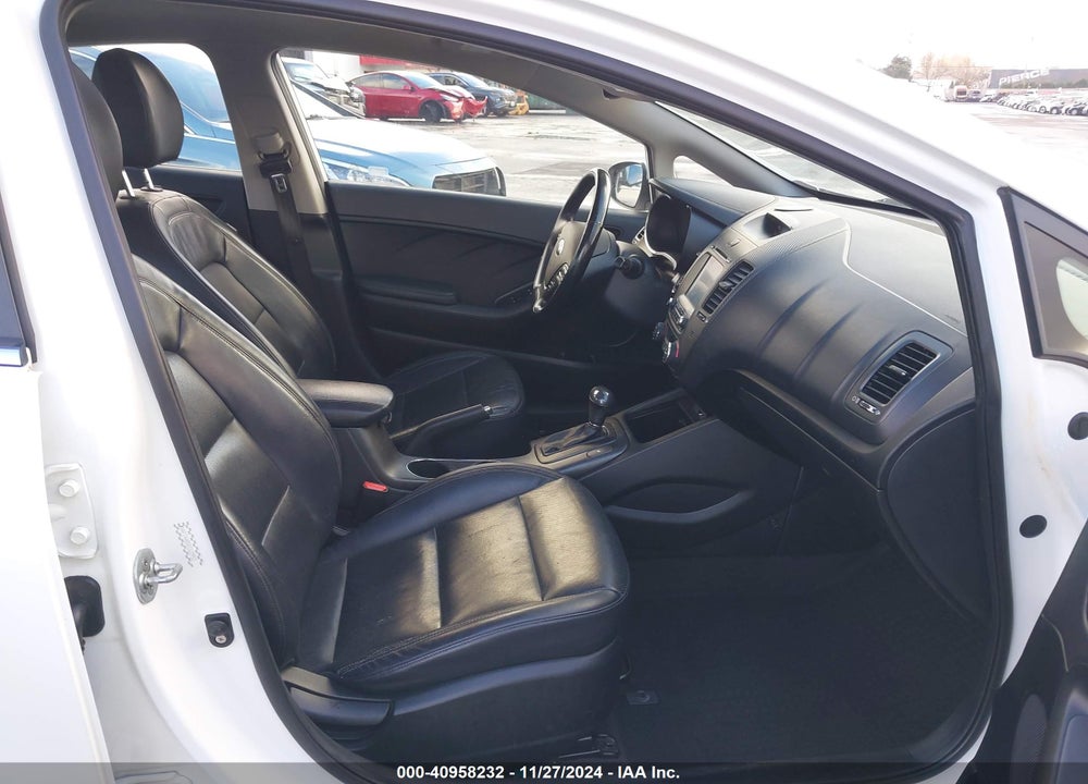 2016 KIA FORTE VIN: KNAFZ4A85G5522953