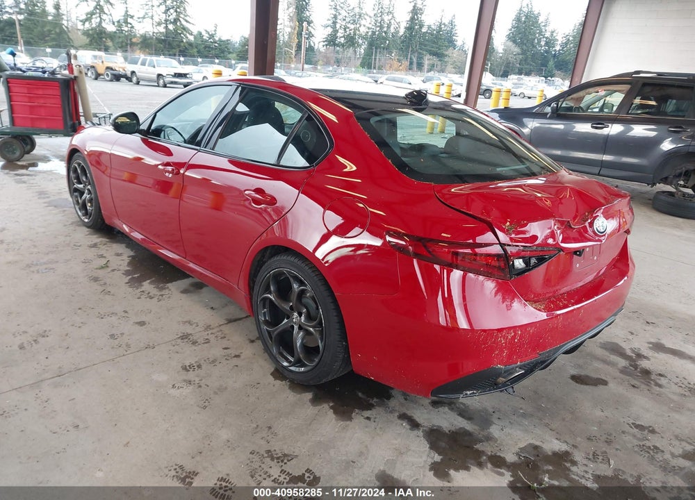 2018 ALFA ROMEO GIULIA TI SPORT RWD VIN: ZARFAECN0J7599248