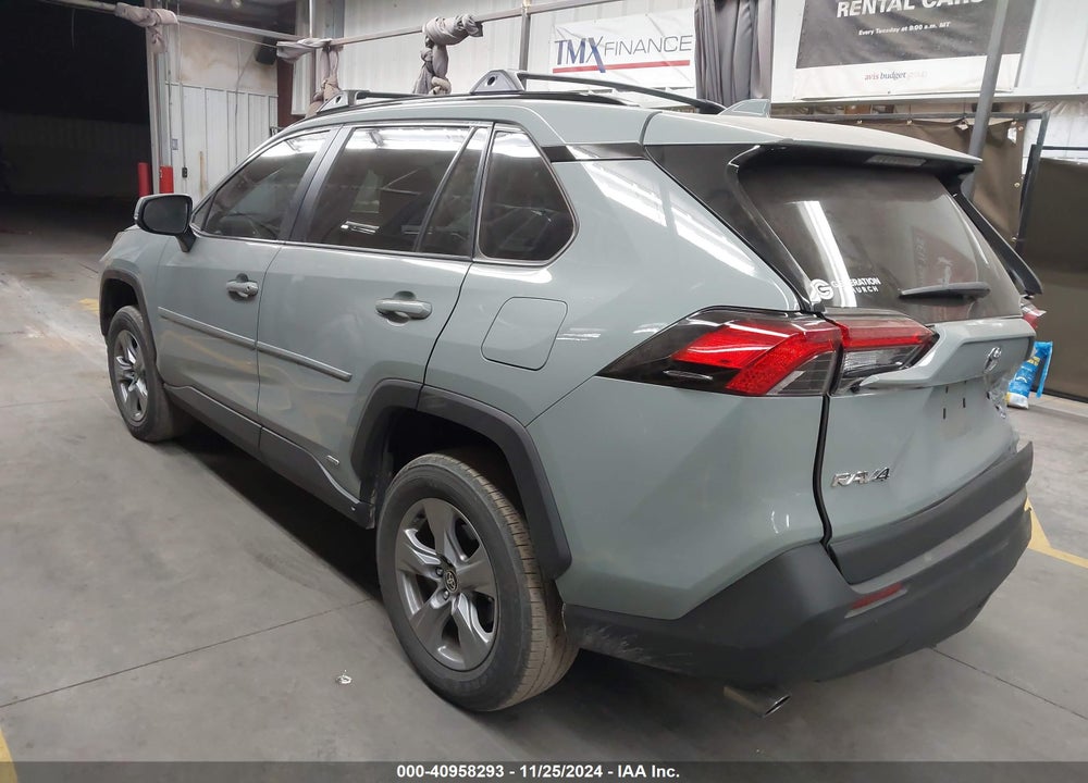 2022 TOYOTA RAV4 HYBRID XLE VIN: 4T3RWRFV4NU057057