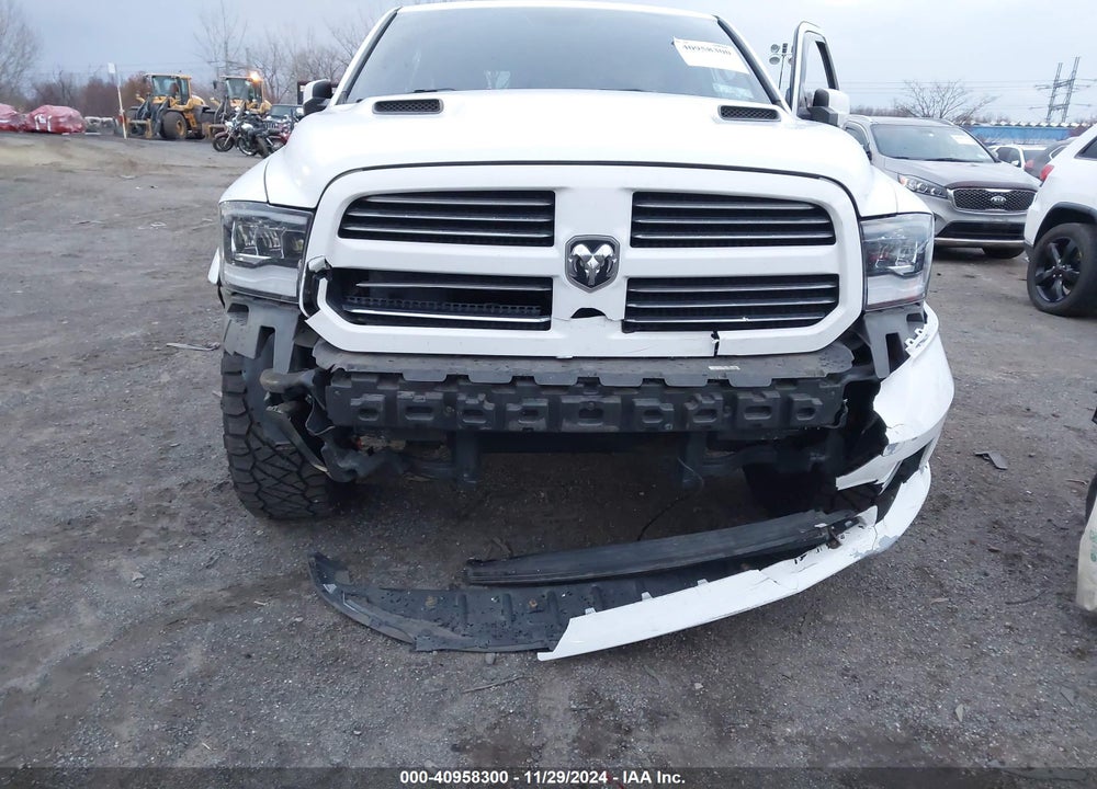 2017 RAM 1500 SPORT 4X4 5'7 BOX VIN: 1C6RR7MT2HS504728