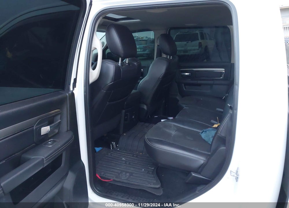2017 RAM 1500 SPORT 4X4 5'7 BOX VIN: 1C6RR7MT2HS504728