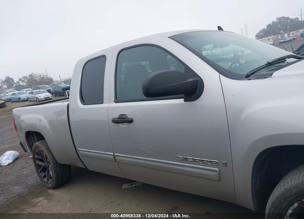 2007 GMC SIERRA 1500 SLE1 VIN: 2GTEC19J971696869