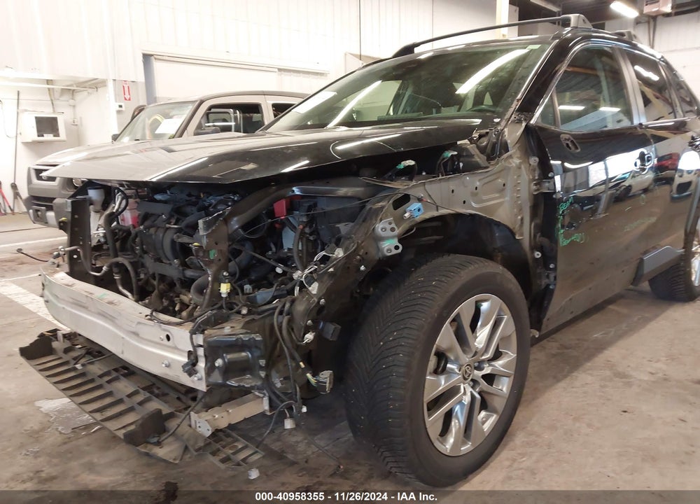 2020 TOYOTA RAV4 XLE PREMIUM VIN: JTMA1RFV1LJ036044