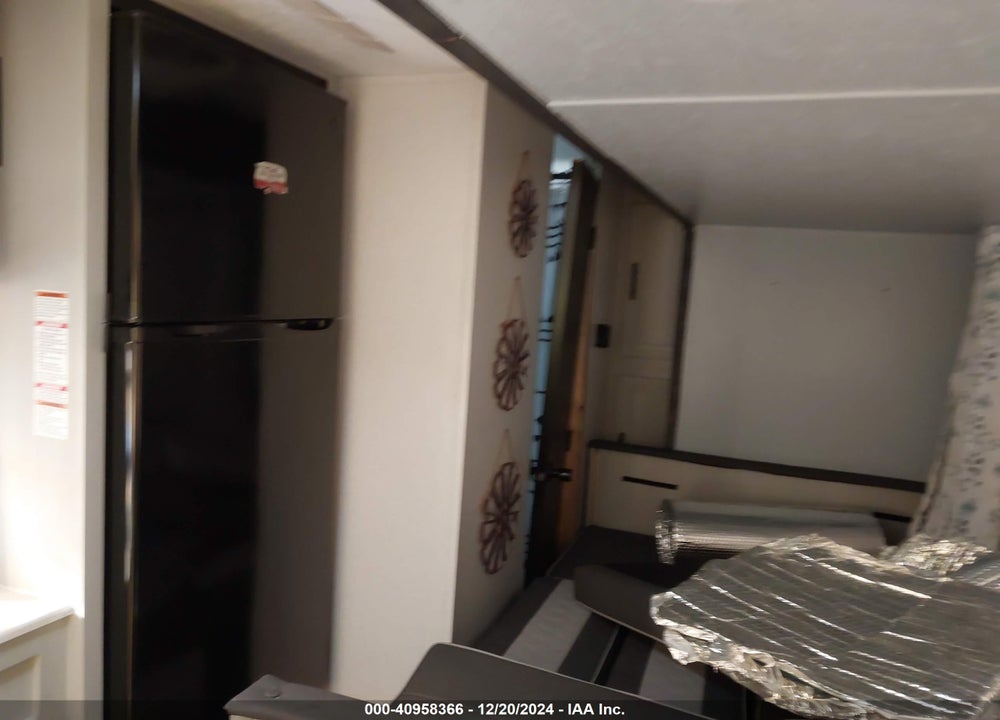 2022 SALEM TRAVEL TRAILER VIN: 5ZT2SMFC9NG073411