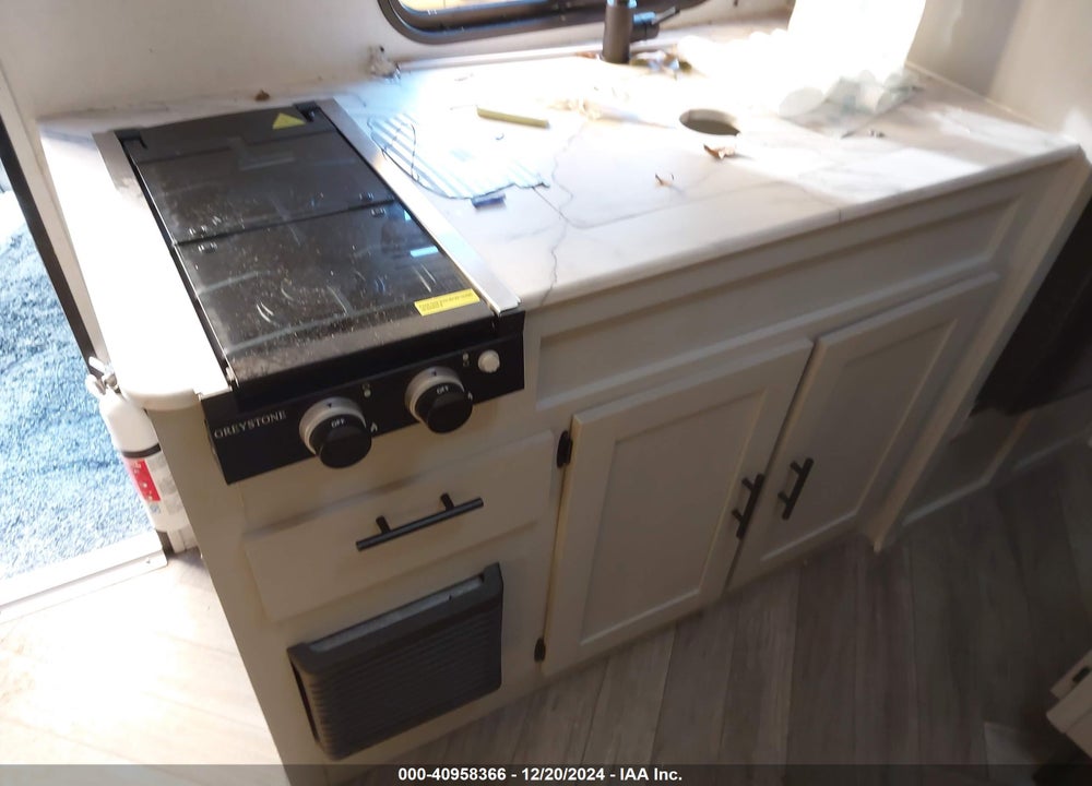 2022 SALEM TRAVEL TRAILER VIN: 5ZT2SMFC9NG073411