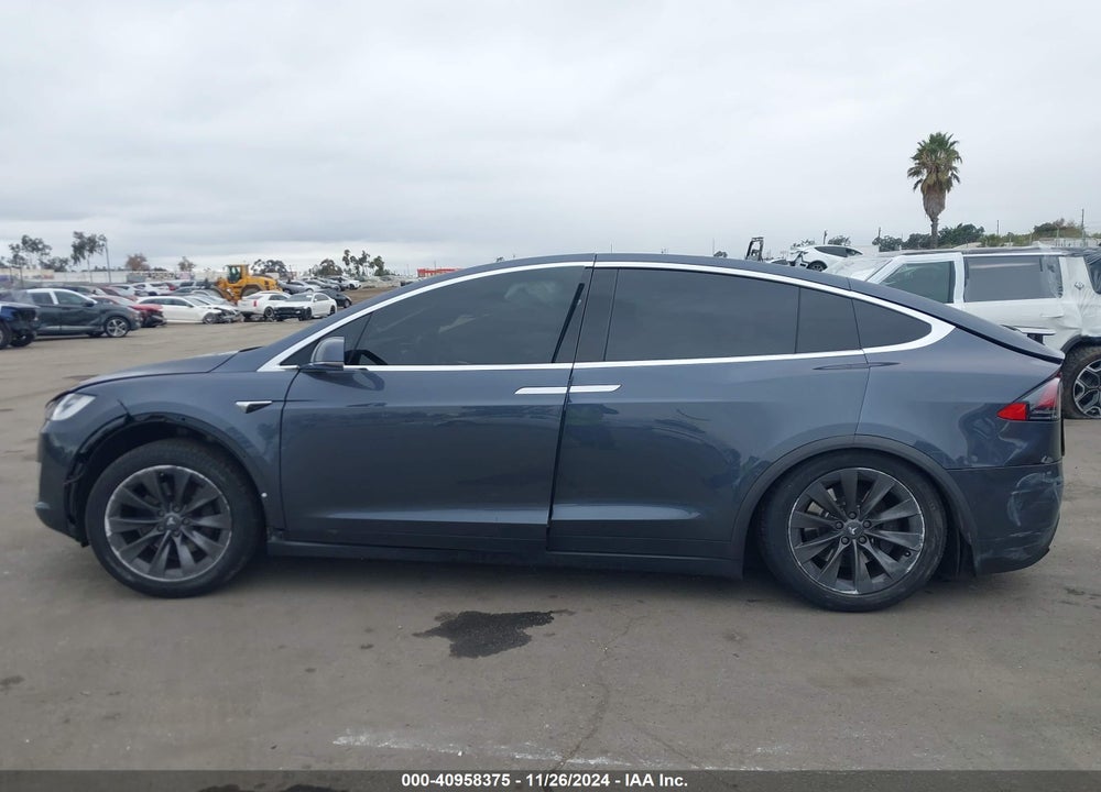 2017 TESLA MODEL X VIN: 5YJXCDE24HF072890