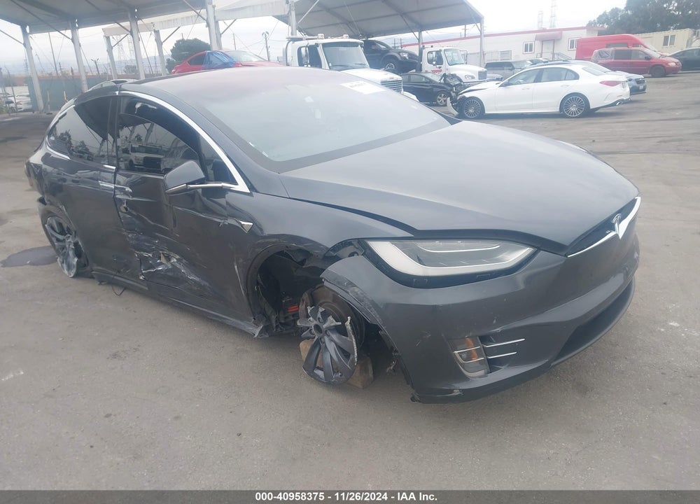 2017 TESLA MODEL X VIN: 5YJXCDE24HF072890