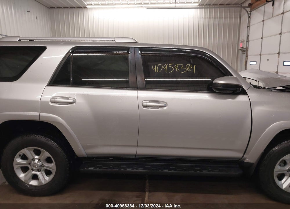 2016 TOYOTA 4RUNNER SR5 VIN: JTEBU5JR1G5322131