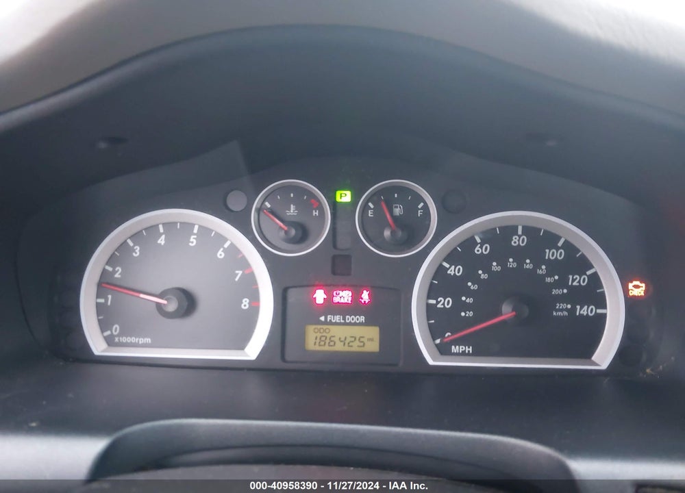 2005 HYUNDAI SANTA FE GLS VIN: KM8SC73D55U880860