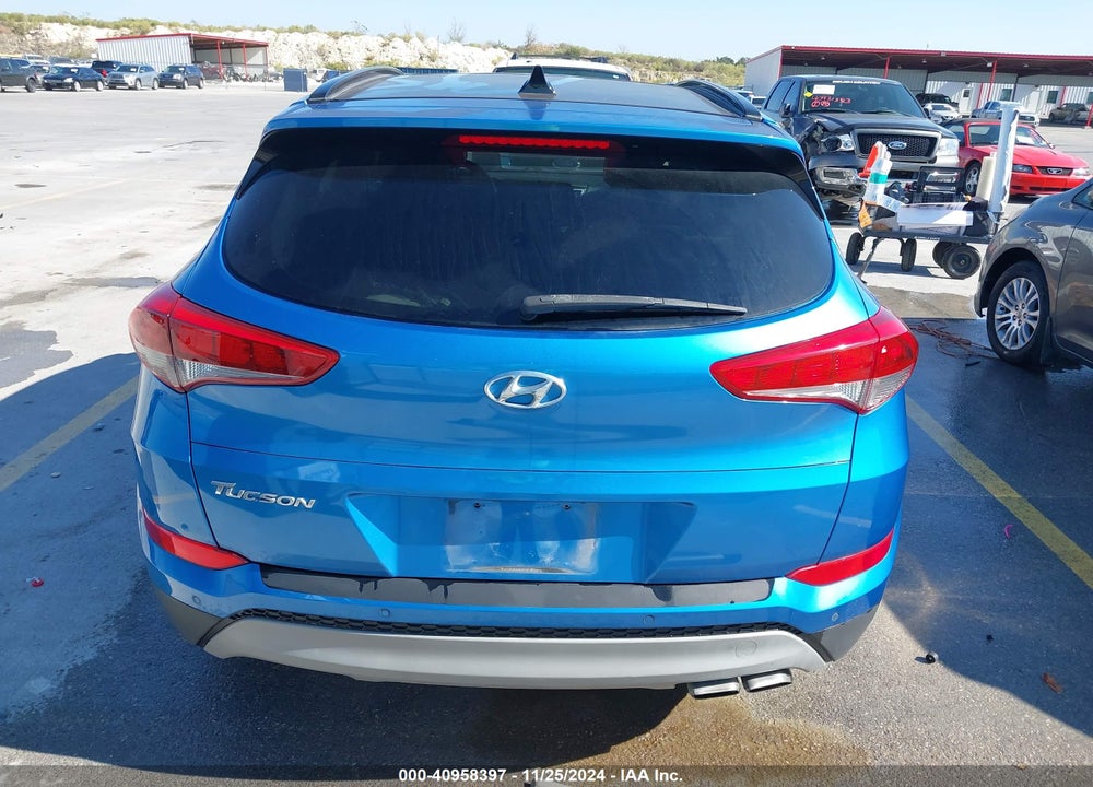 2018 HYUNDAI TUCSON VALUE VIN: KM8J33A2XJU628862
