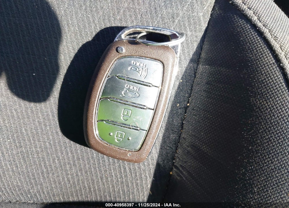 2018 HYUNDAI TUCSON VALUE VIN: KM8J33A2XJU628862