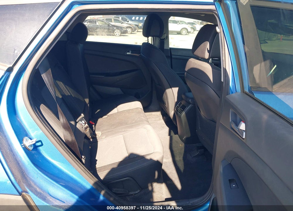 2018 HYUNDAI TUCSON VALUE VIN: KM8J33A2XJU628862