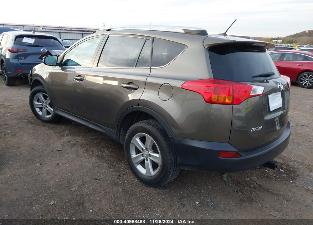 2013 TOYOTA RAV4 XLE VIN: 2T3WFREV2DW055598