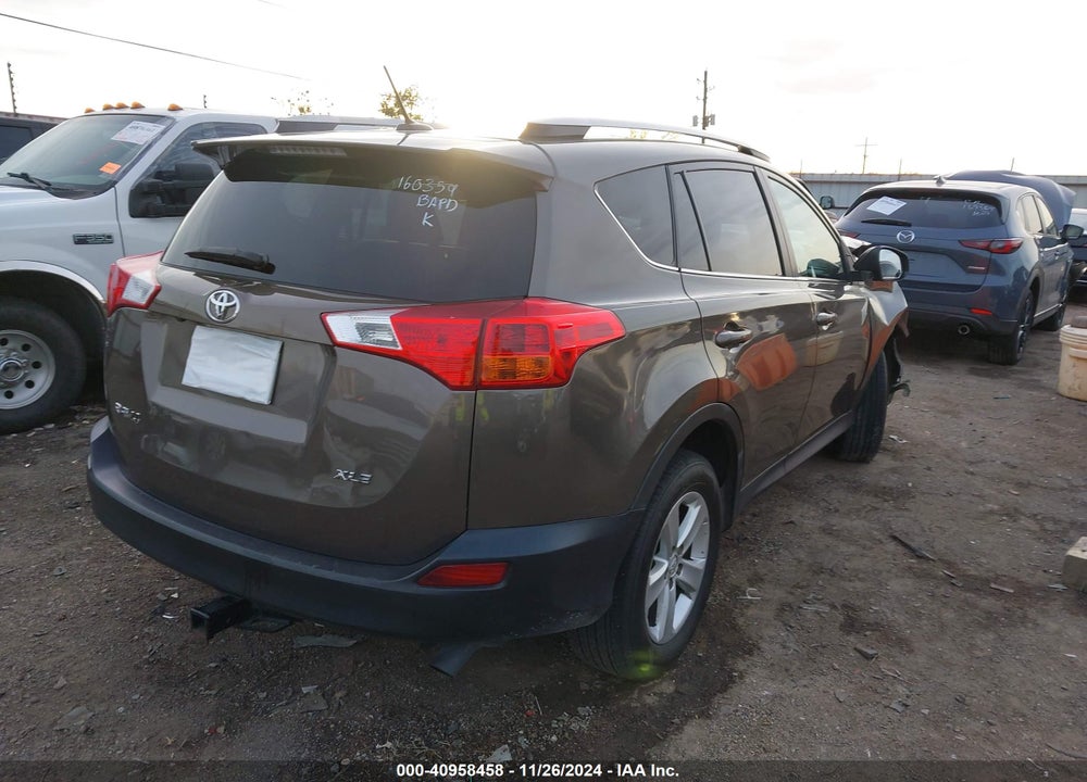 2013 TOYOTA RAV4 XLE VIN: 2T3WFREV2DW055598