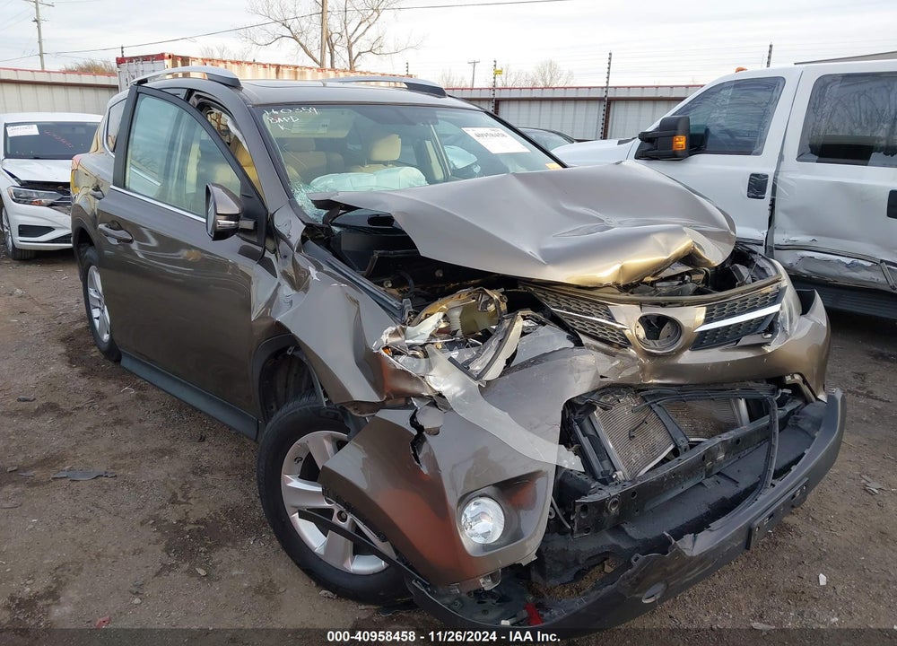 2013 TOYOTA RAV4 XLE VIN: 2T3WFREV2DW055598