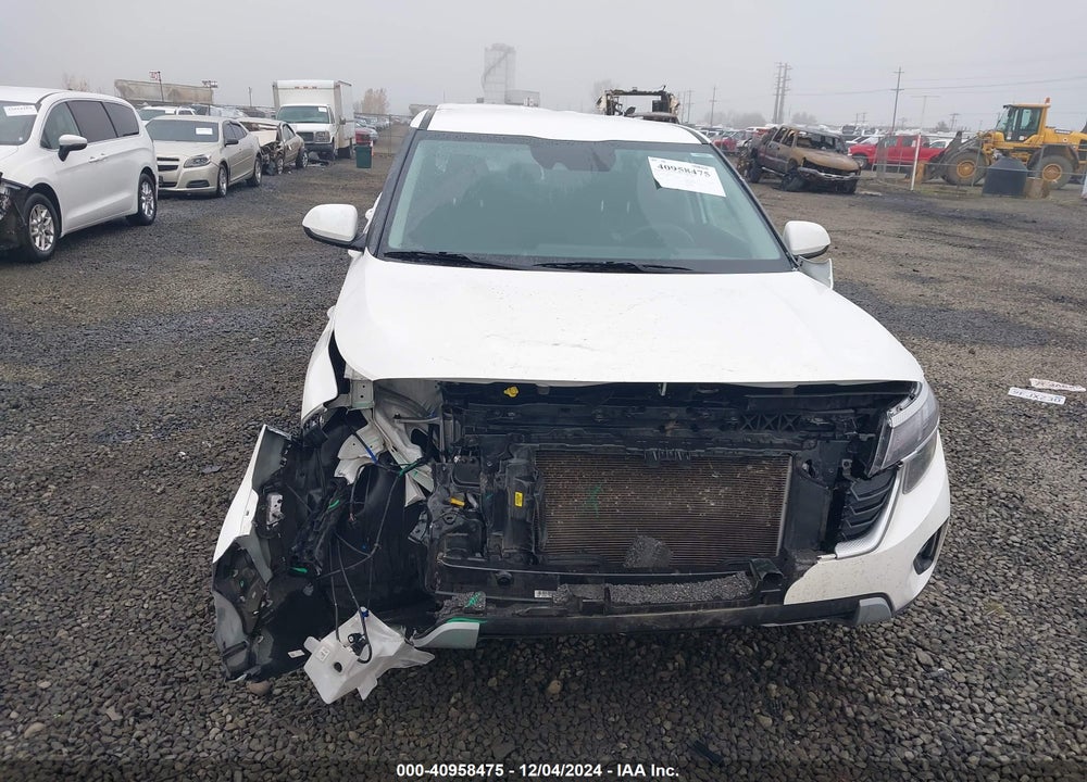 2024 KIA SELTOS LX VIN: KNDEPCAA0R7481592