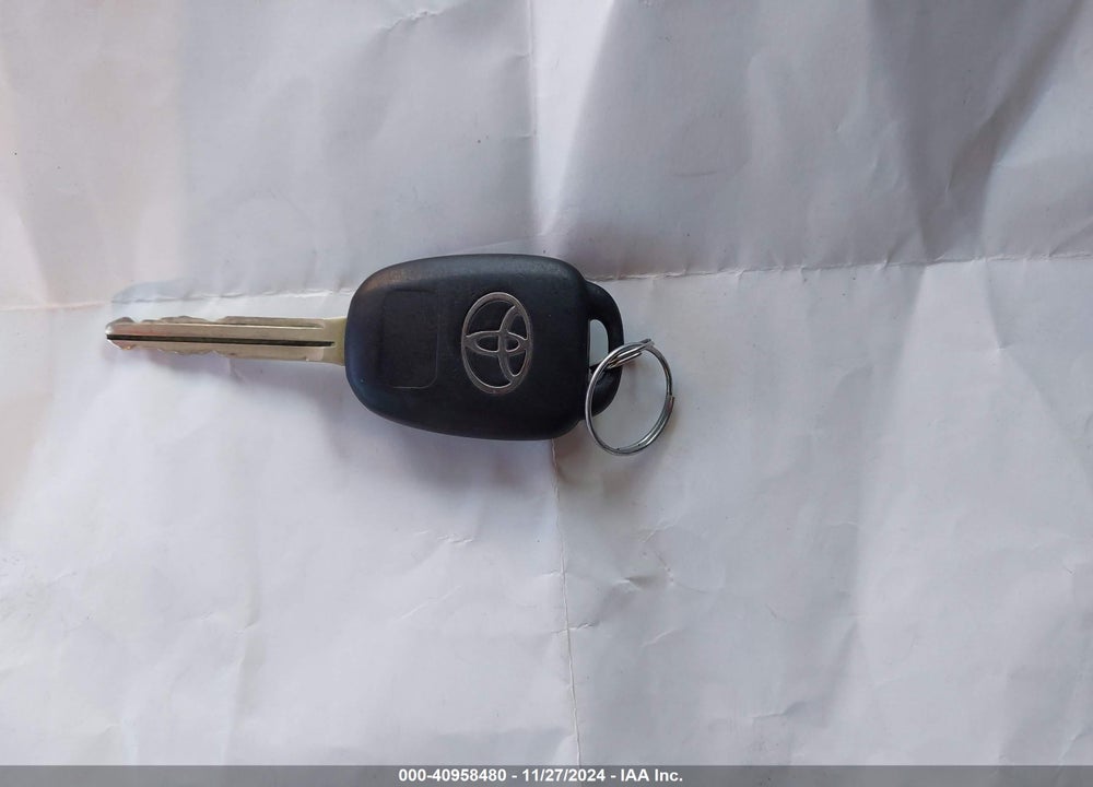 2012 TOYOTA CAMRY SE VIN: 4T1BF1FK9CU584395
