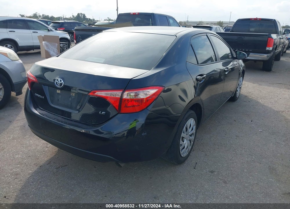 2018 TOYOTA COROLLA LE VIN: 5YFBURHE1JP797867