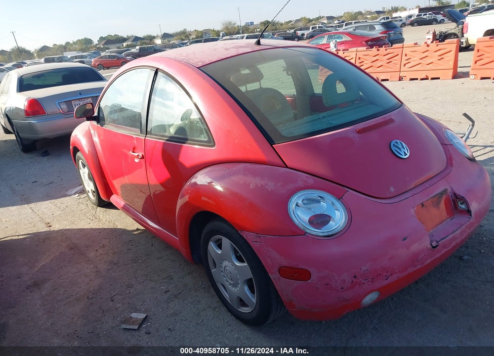 2000 VOLKSWAGEN NEW BEETLE GLS VIN: 3VWCA21C1YM476018