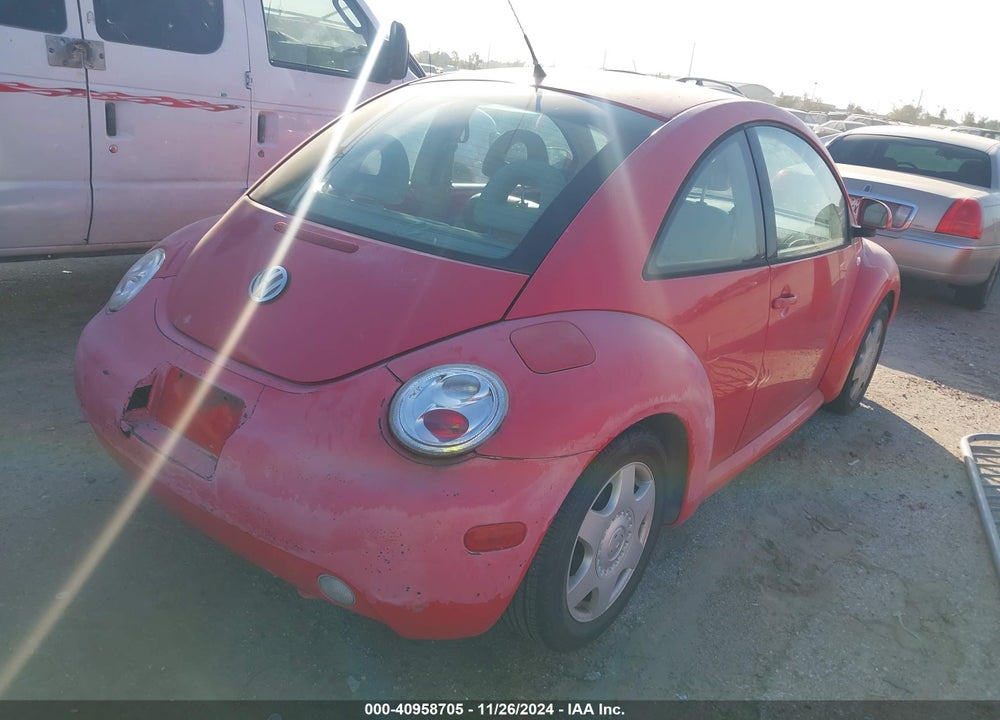 2000 VOLKSWAGEN NEW BEETLE GLS VIN: 3VWCA21C1YM476018