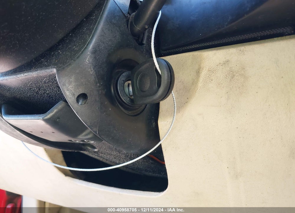 2000 VOLKSWAGEN NEW BEETLE GLS VIN: 3VWCA21C1YM476018