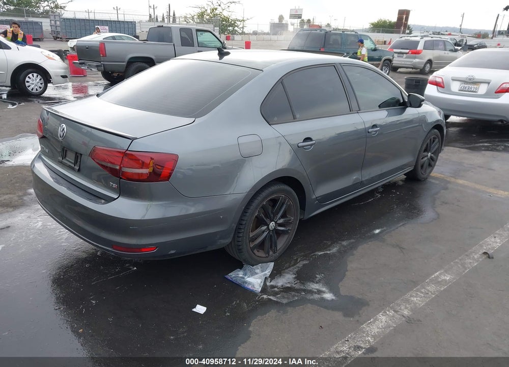 2018 VOLKSWAGEN JETTA 1.8T SE SPORT VIN: 3VWD17AJ0JM246833